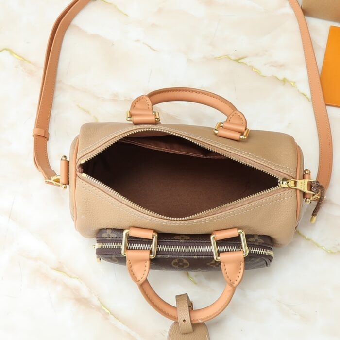 Louis Vuitton Keepall Bandoulière 25 Bag Beige 25cm M12627 - Image 2