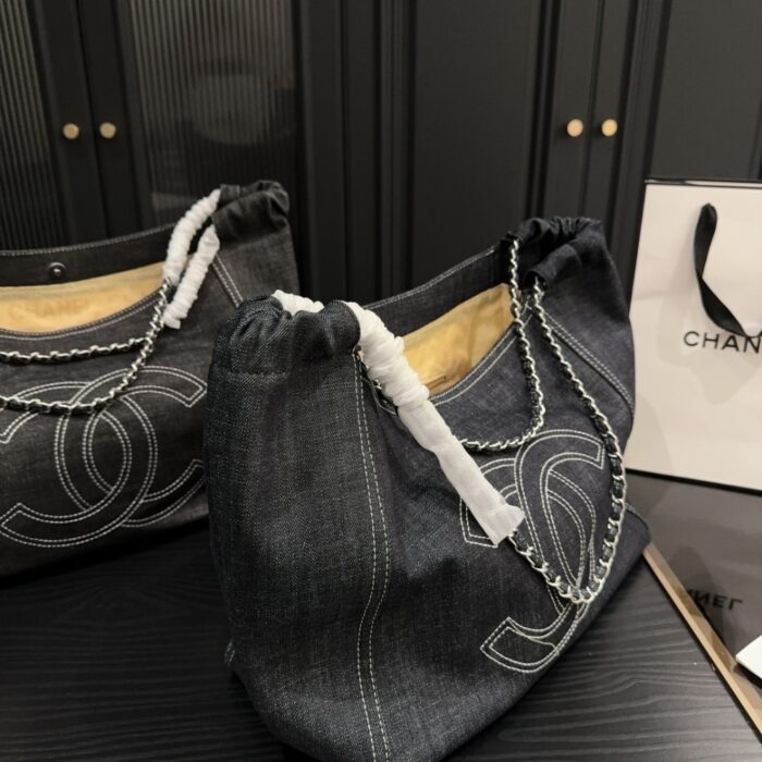 Chanel Denim Timeless CC Tote Blue 36cm - Image 5