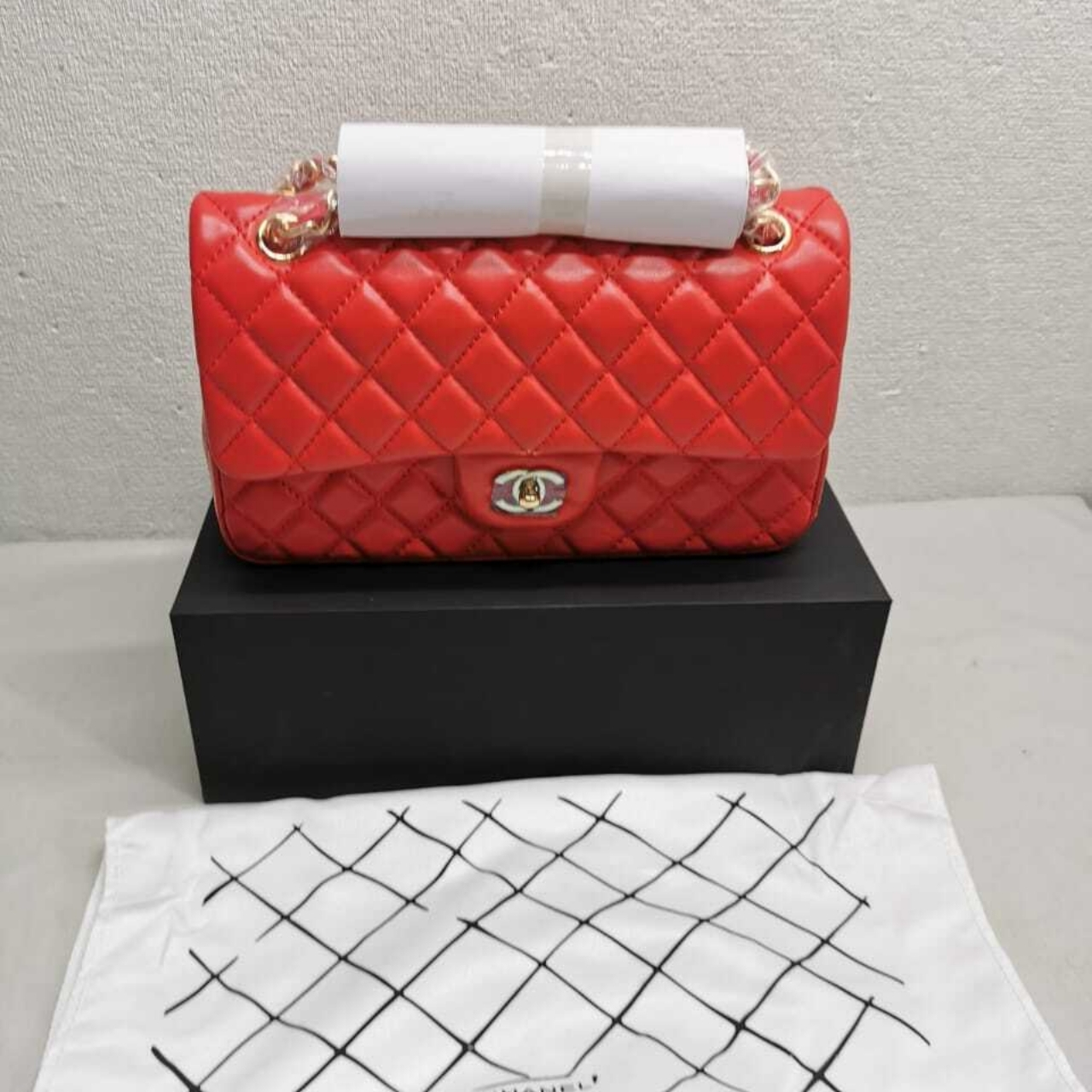 Chanel Classic Handbag Red 25cm A01112 - Image 3