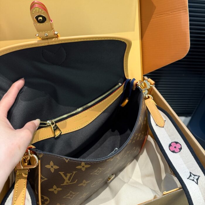 Louis Vuitton Diane Bag Monogram Black 24cm M45985 - Image 5