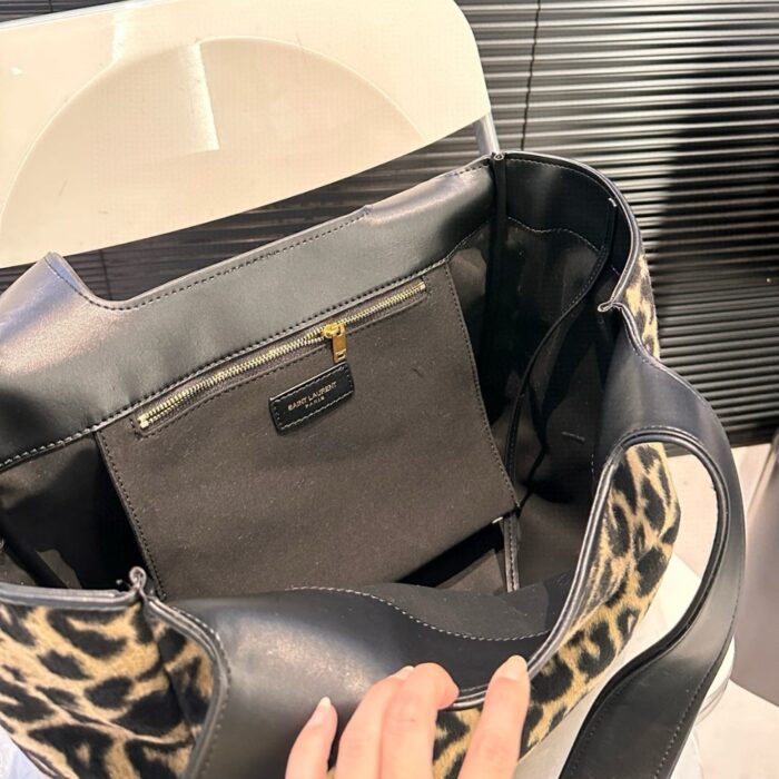 Saint Laurent Le 5 À 7 Bea In Leopard 31cm 763435AAD0N2063 - Image 4