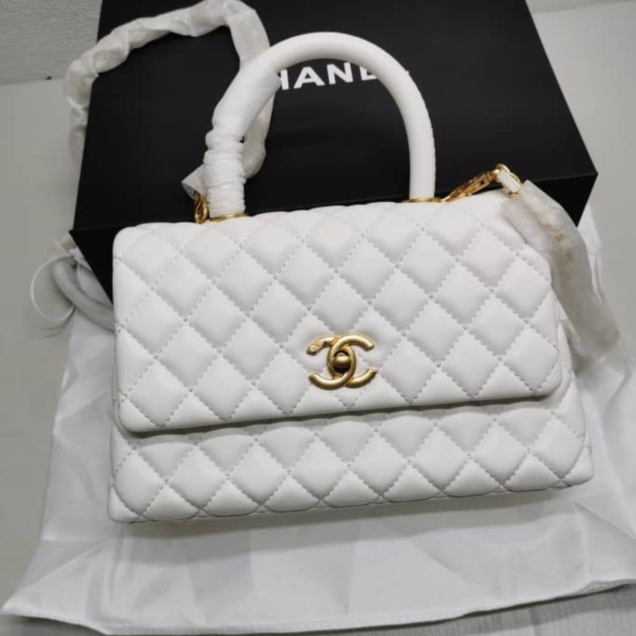 Chanel Coco Top Handle Flap Bag White 26cm - Image 2