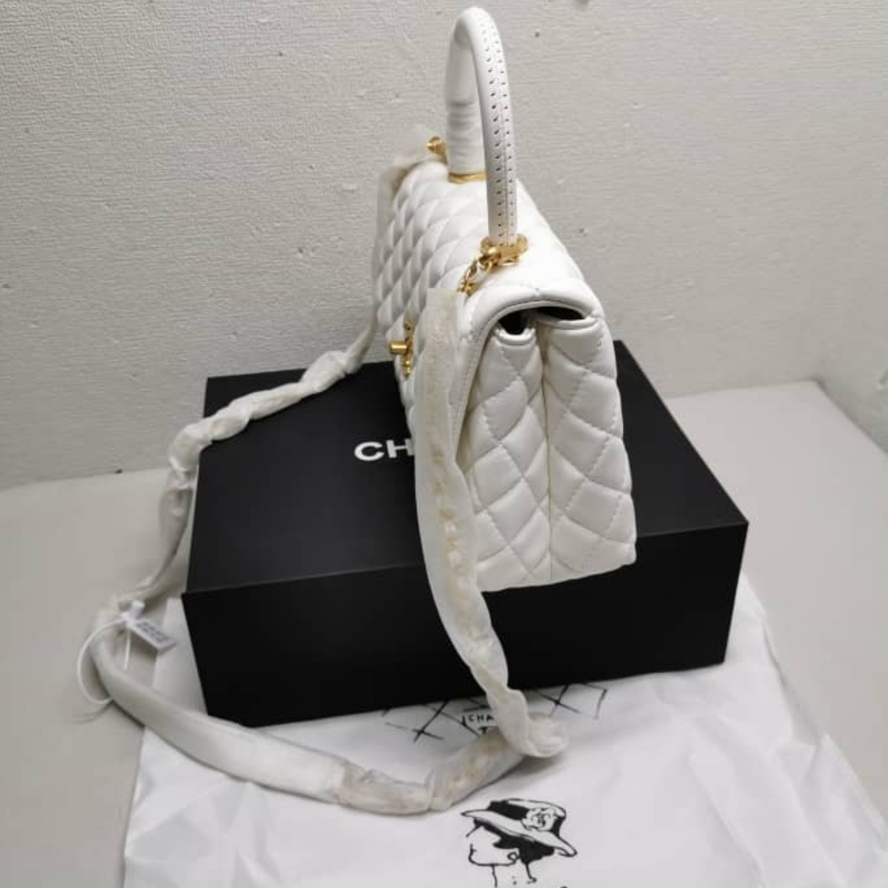 Chanel Coco Top Handle Flap Bag White 26cm - Image 5