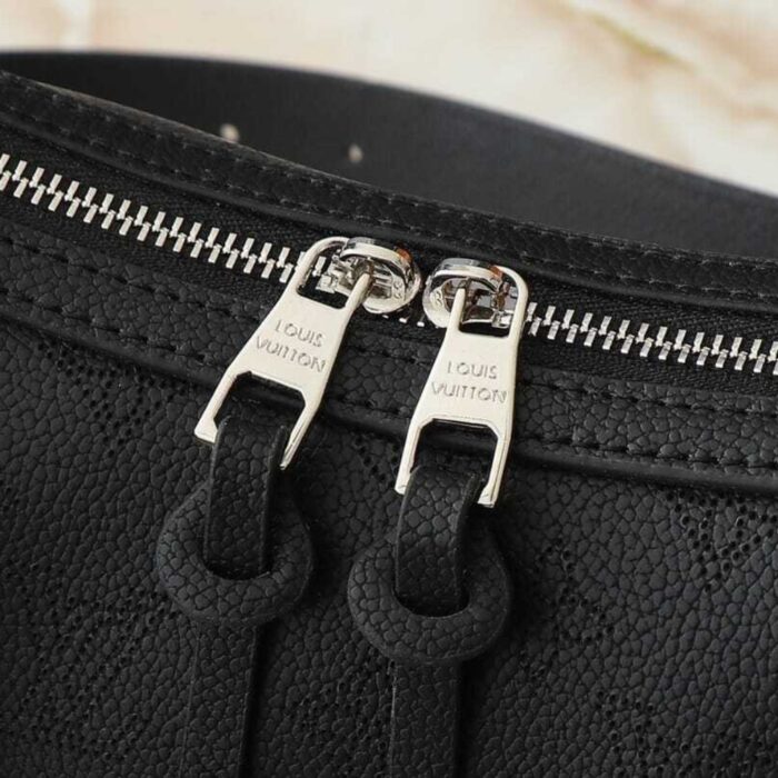 Louis Vuitton Hand It All PM Black 29Cm - Image 6