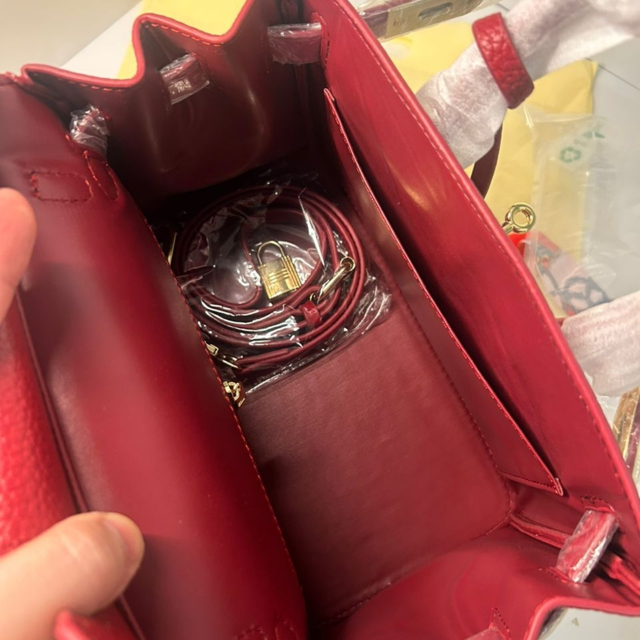 Hermes Birkin Togo Handbag Rouge 25cm - Image 5