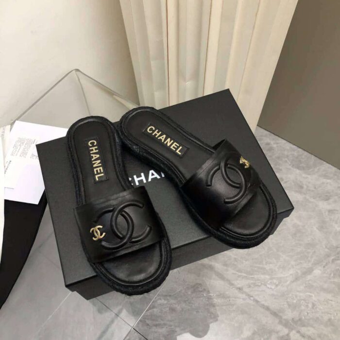 Chanel CC Logo Slide Black - Image 3