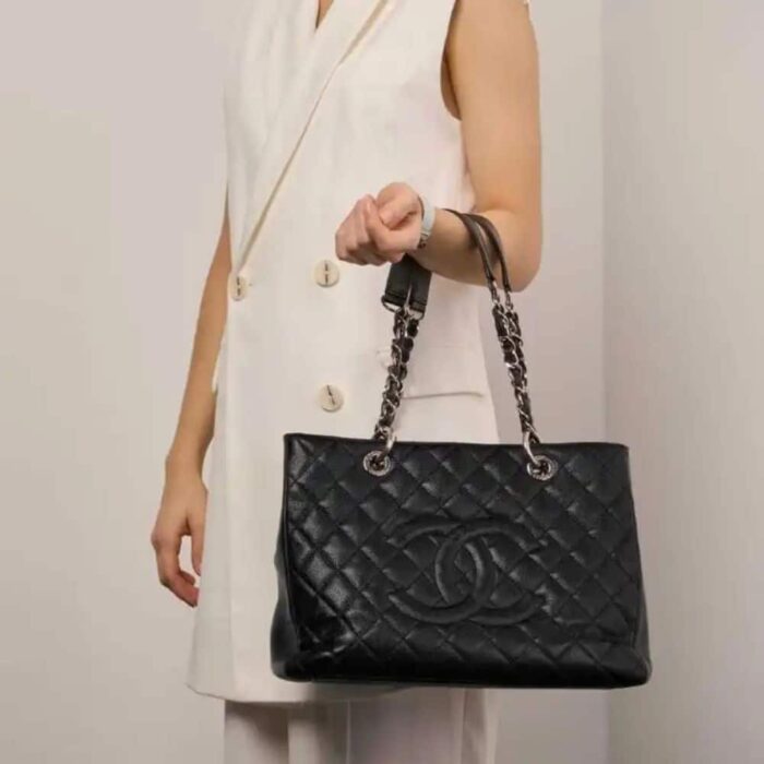 Chanel Caviar Grand Shopping Tote Black 33cm - Image 7
