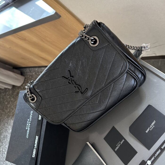 Saint Laurent Niki Medium In Vintage Leather Black 28cm 6331840EN081000 - Image 2