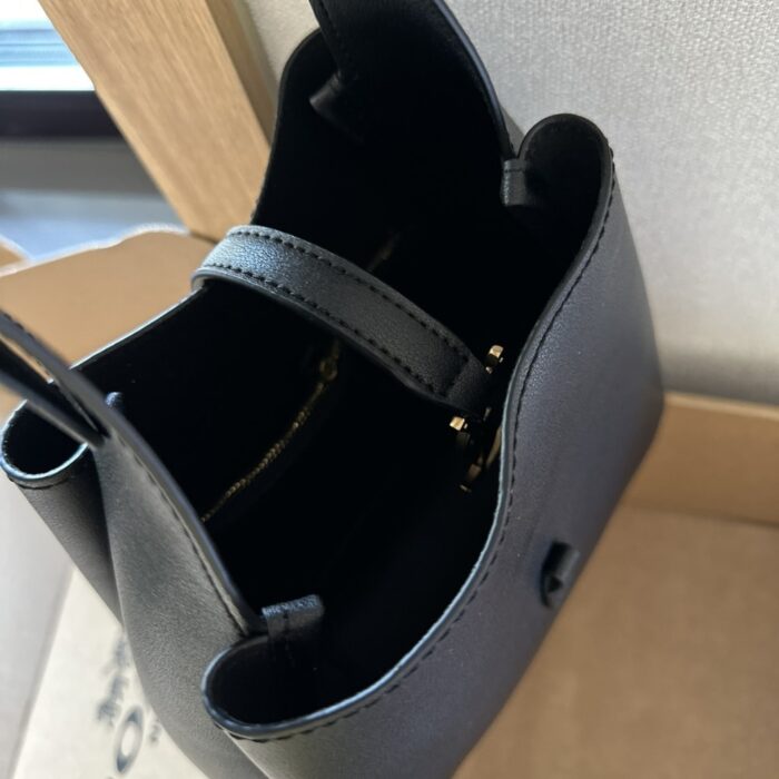 Saint Laurent Le 5 À 7 Supple Small Black 24cm 713938AAAUQ1000 - Image 2
