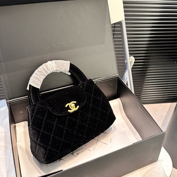 Chanel Clutch With Chain Black Velvet 19cm AP3435 B17451 94305 - Image 2