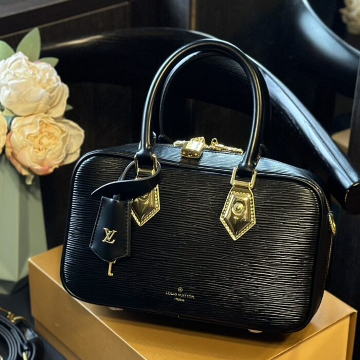 Louis Vuitton Bolsa Voltaire Black 25cm M12009 - Image 3