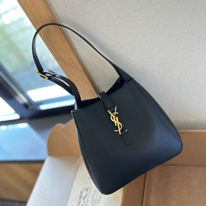 Saint Laurent Le 5 À 7 Supple Small Black 24cm 713938AAAUQ1000 - Image 3