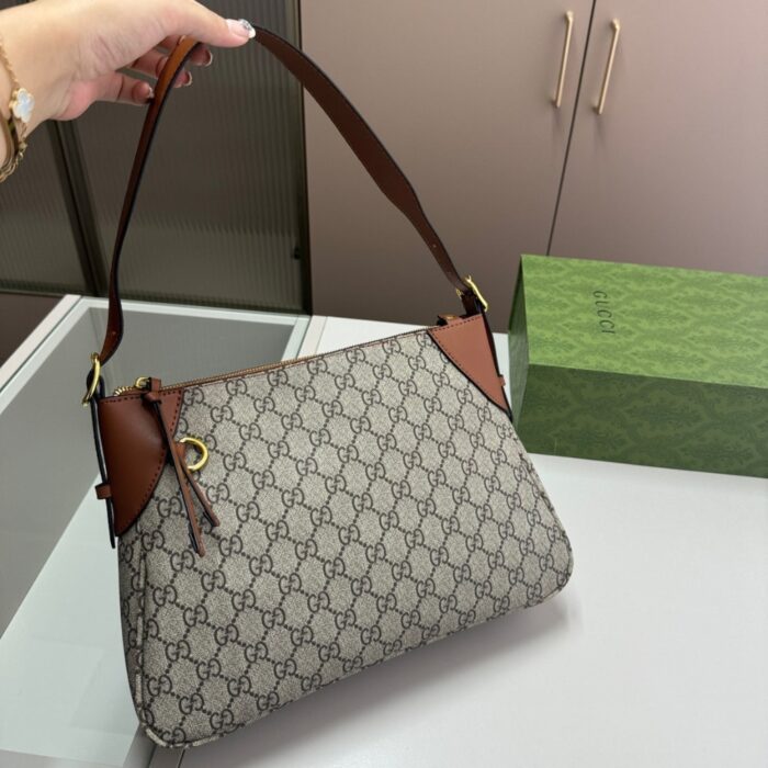 Gucci GG Emblem Small Shoulder Bag Brown 30cm 815218 FAEAA 9762 - Image 2