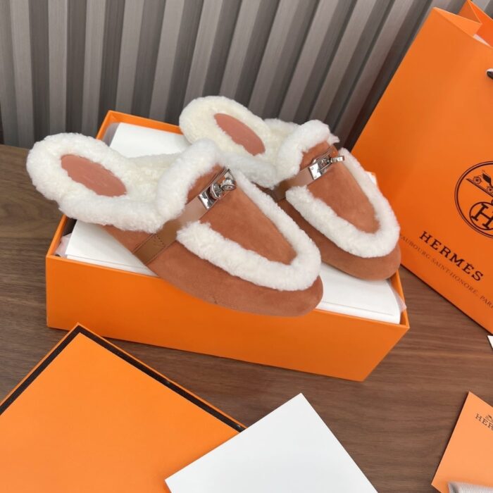 Hermes Oz Mule Shearling Natural H232123Z A3360 - Image 2