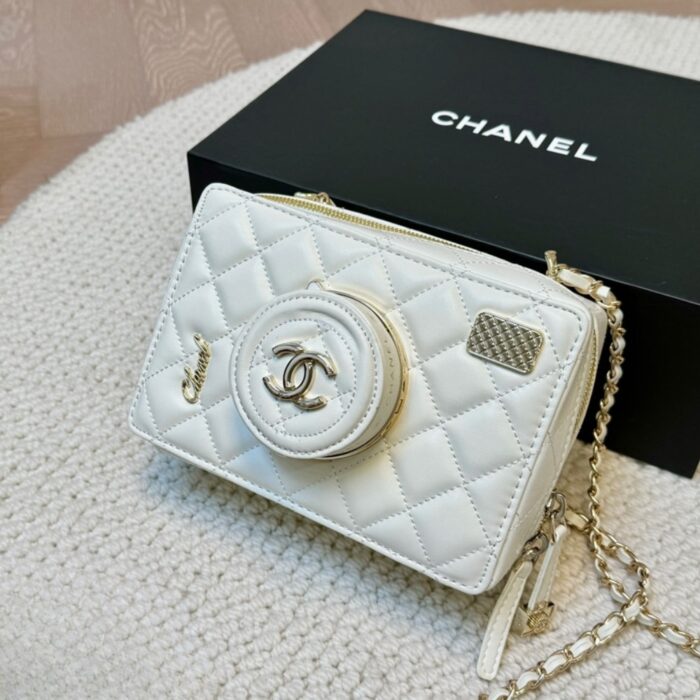 Chanel Camera Bag Leather White 18cm AS4817 B16255 10601 - Image 2