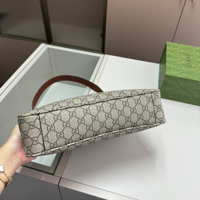 Gucci GG Emblem Small Shoulder Bag Brown 30cm 815218 FAEAA 9762 - Image 4