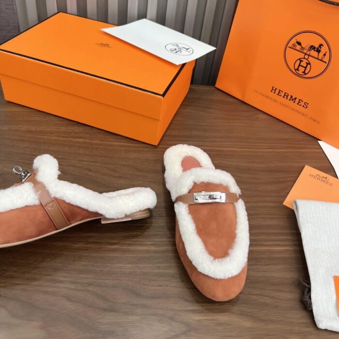 Hermes Oz Mule Shearling Natural H232123Z A3360 - Image 3