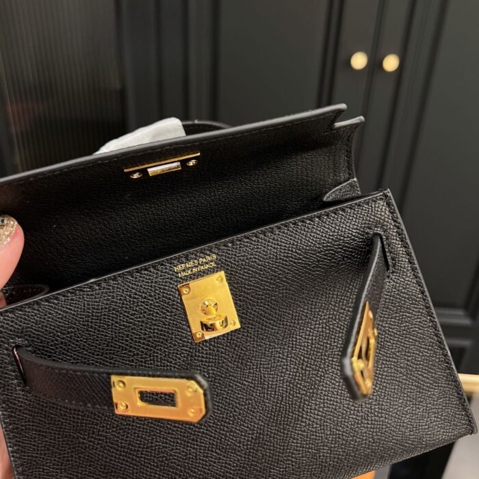 Hermes Kelly Mini Epsom Handbag Black And Gold 20cm - Image 4