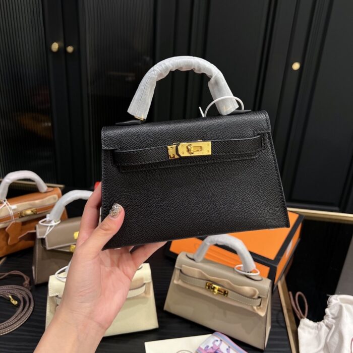Hermes Kelly Mini Epsom Handbag Black And Gold 20cm - Image 6