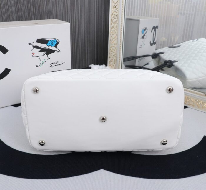 Chanel Large Cambon Tote Bag Black White 41cm - Image 5