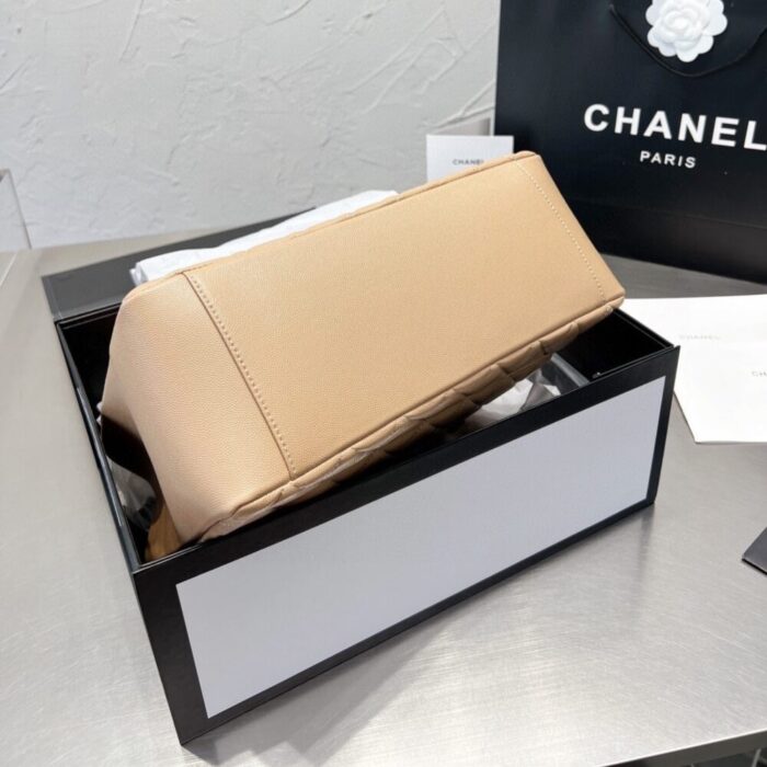 Chanel Grand Shopping Bag Caviar Beige 34cm - Image 2