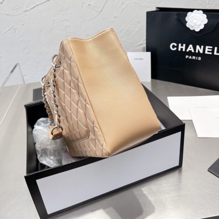 Chanel Grand Shopping Bag Caviar Beige 34cm - Image 4