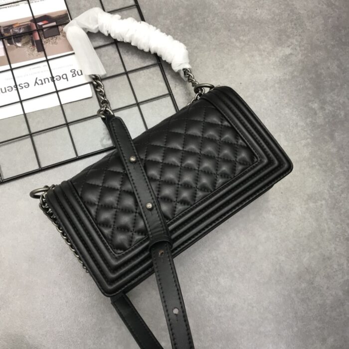 Chanel Boy Medium Handbag Leather Black 25cm A67086 Y09953 94305 - Image 4