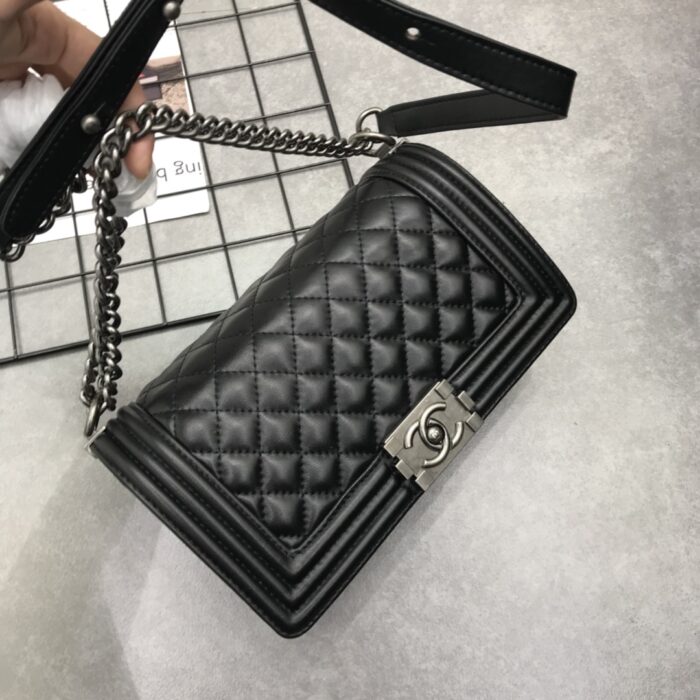Chanel Boy Medium Handbag Leather Black 25cm A67086 Y09953 94305 - Image 2