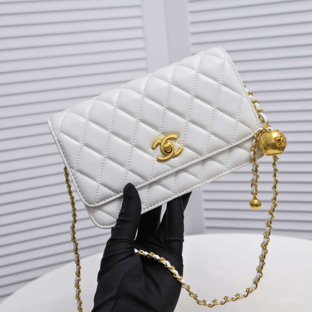 Chanel Wallet On Chain White 20cm - Image 5