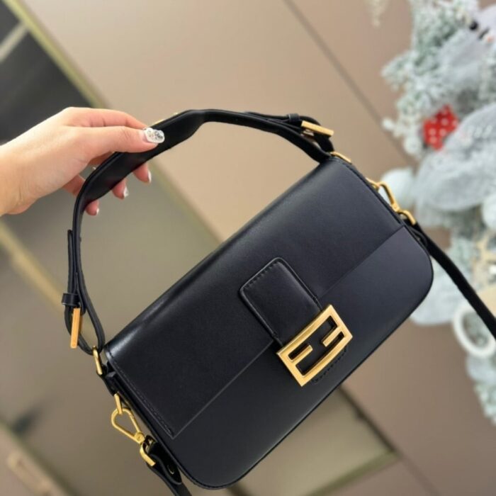 Fendi Baguette Bag Black 25cm 8BR822APG6F1CFJ - Image 2