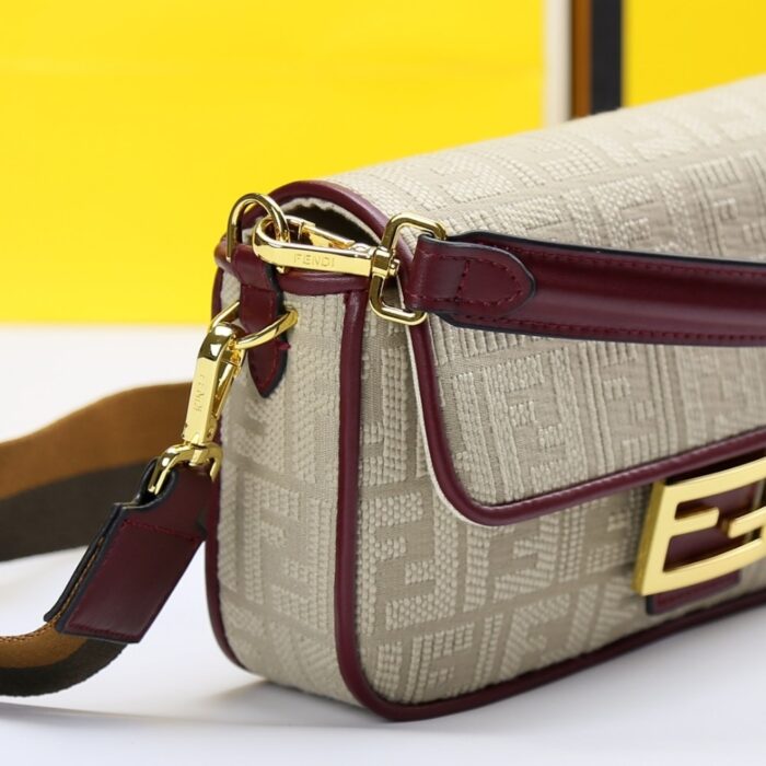 Fendi Baguette Nappa Bag Beige With Red Leather 27cm - Image 4