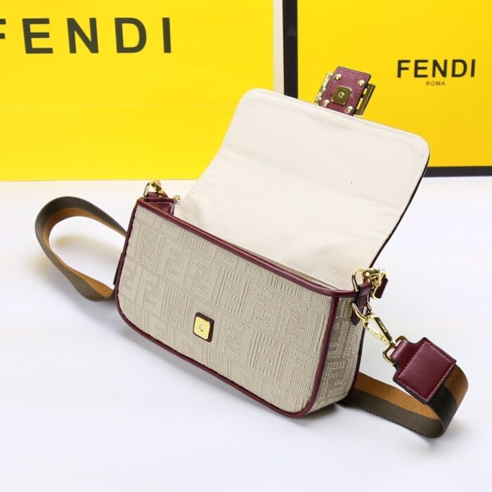 Fendi Baguette Nappa Bag Beige With Red Leather 27cm - Image 5