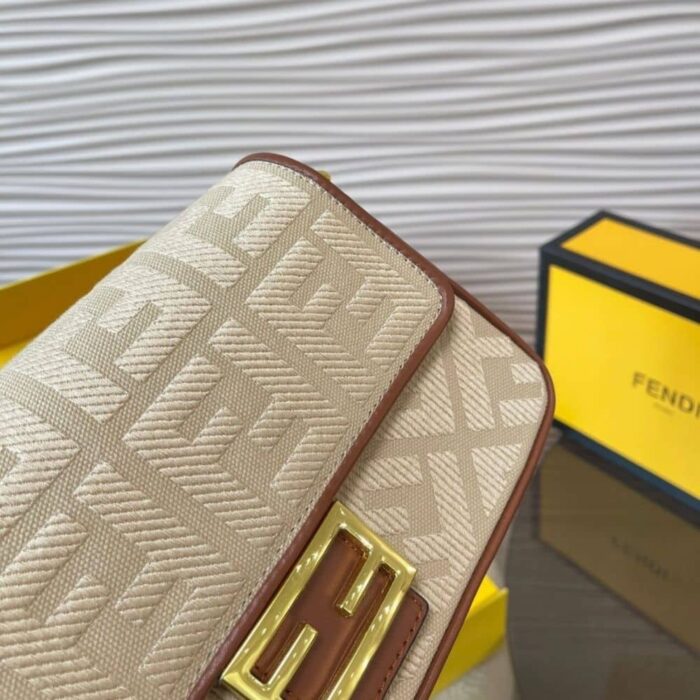 Fendi Baguette Natural Straw Bag With FF Embroidery Beige 26cm 8BR600AP4MF1LMP - Image 4