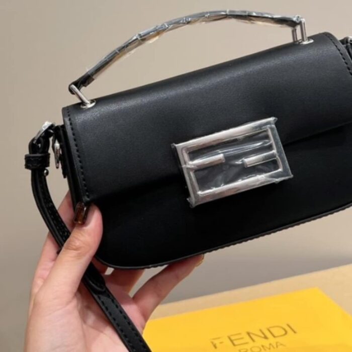 Fendi Baguette Bag Black 19cm Black 7AS142AMCPF0GXN - Image 6