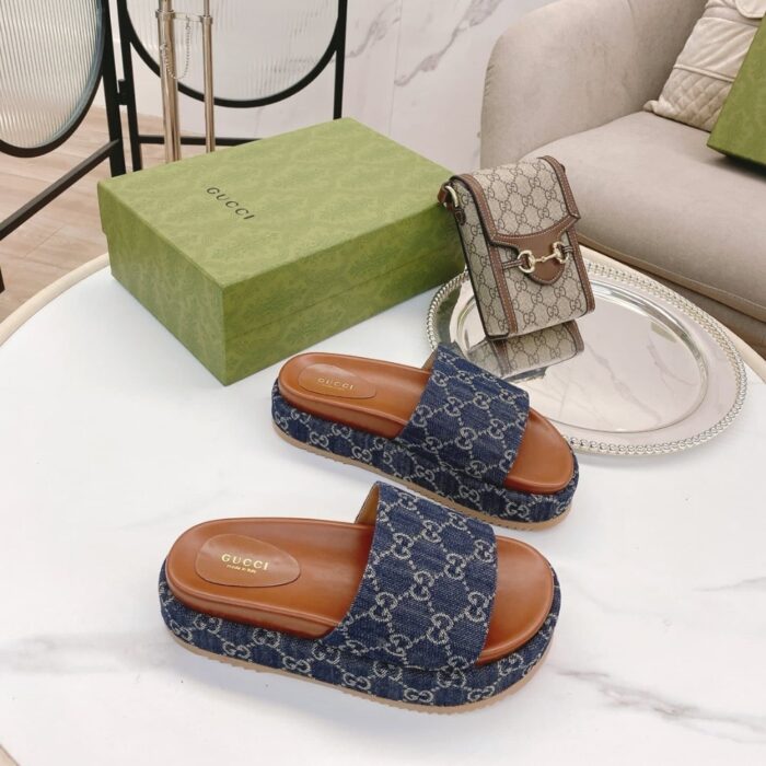 Gucci Women’s Platform Slide Sandal 6232122KQ004402 - Image 2