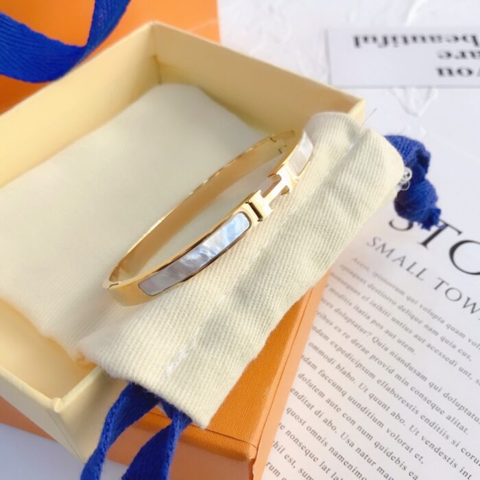 Hermès Clic H Bracelet Gold - Image 3