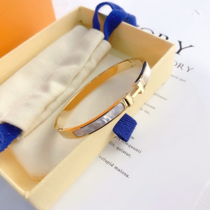 Hermès Clic H Bracelet Gold - Image 4