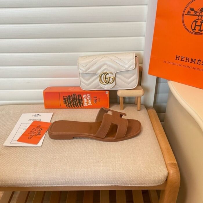 Hermes Oran Sandal Brown H021056Z - Image 4