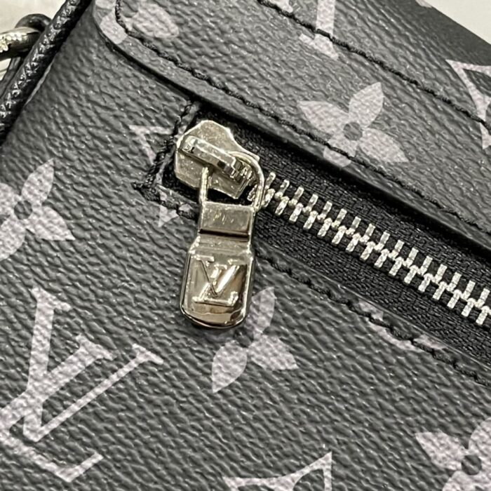 Louis Vuitton Taigarama Messenger Bag Black 29cm M30746 - Image 7