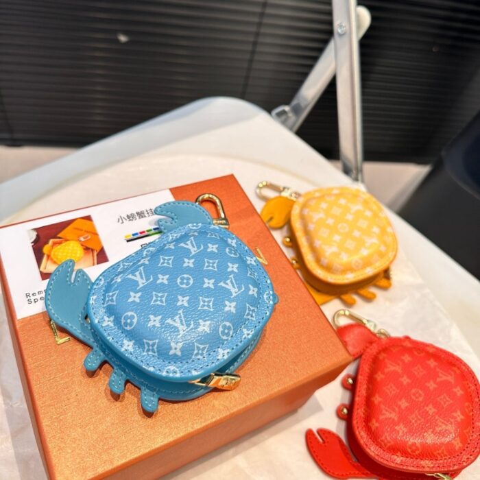 Louis Vuitton Crab Bag Hanging Accessories Blue M01930 - Image 2