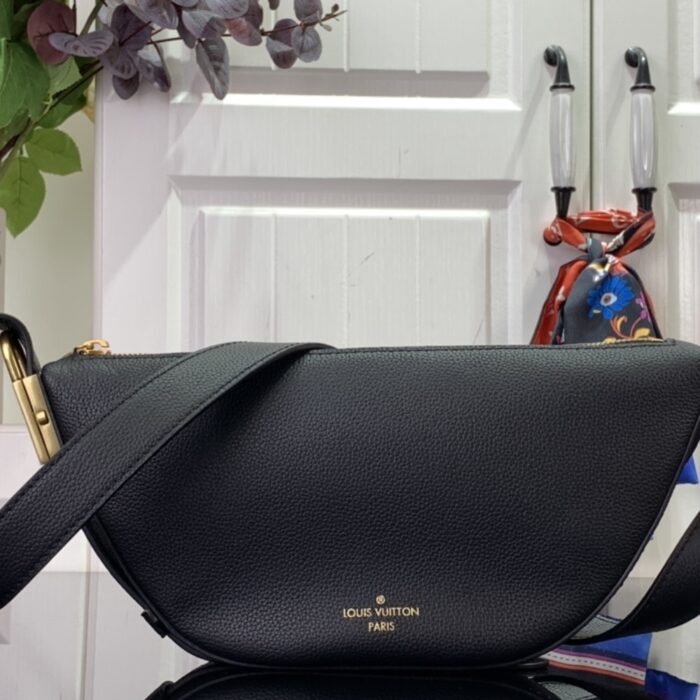 Louis Vuitton Low Key Bumbag Black 28Cm - Image 2