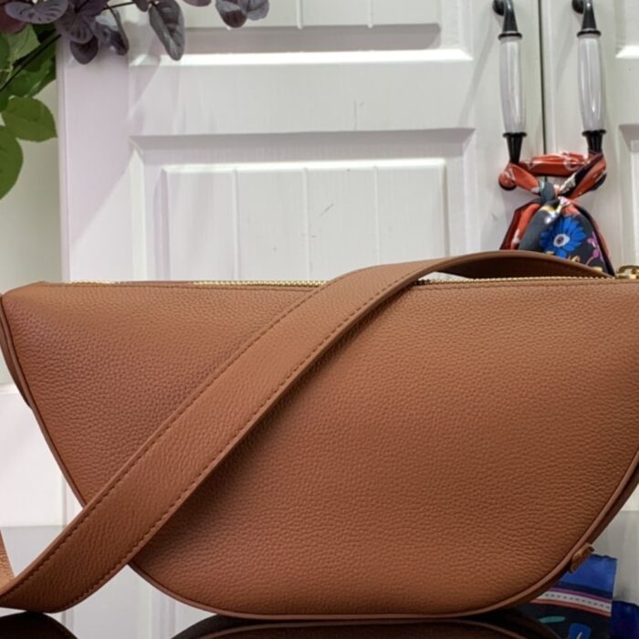 Louis Vuitton Low Key Bumbag Cognac Brown 28Cm - Image 5