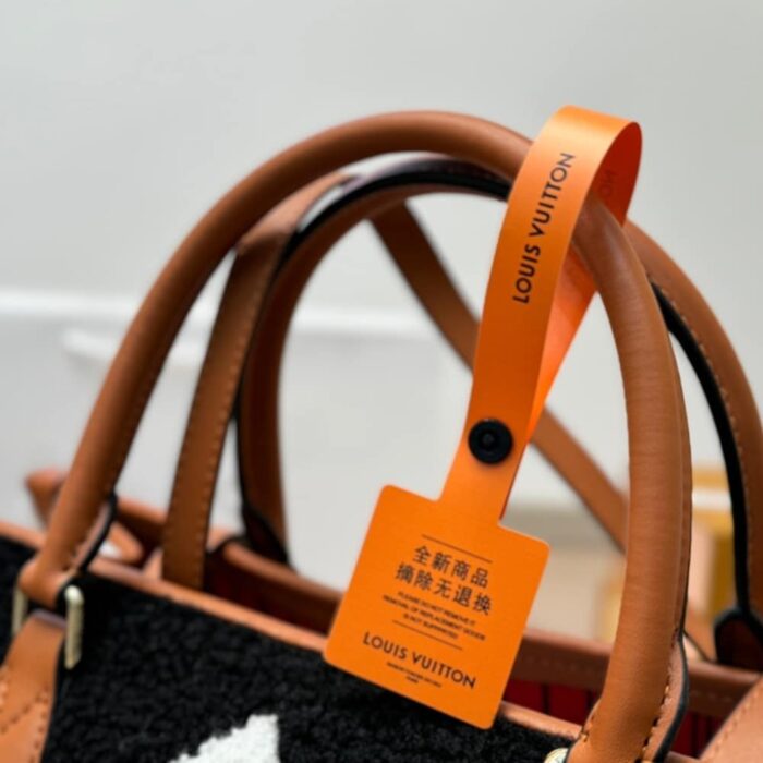 Louis Vuitton Monogram Giant Teddy Onthego Black 38cm - Image 7
