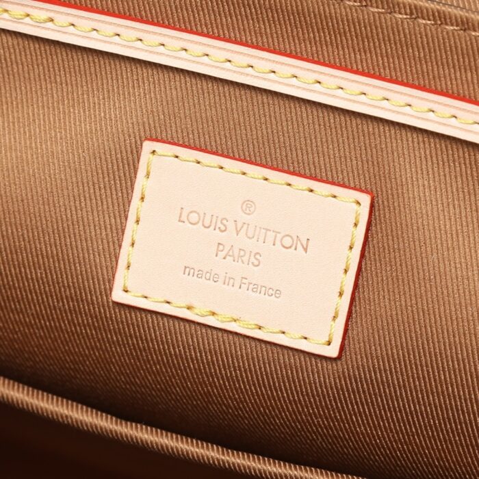 Louis Vuitton Excursion PM 23cm M46932 - Image 2