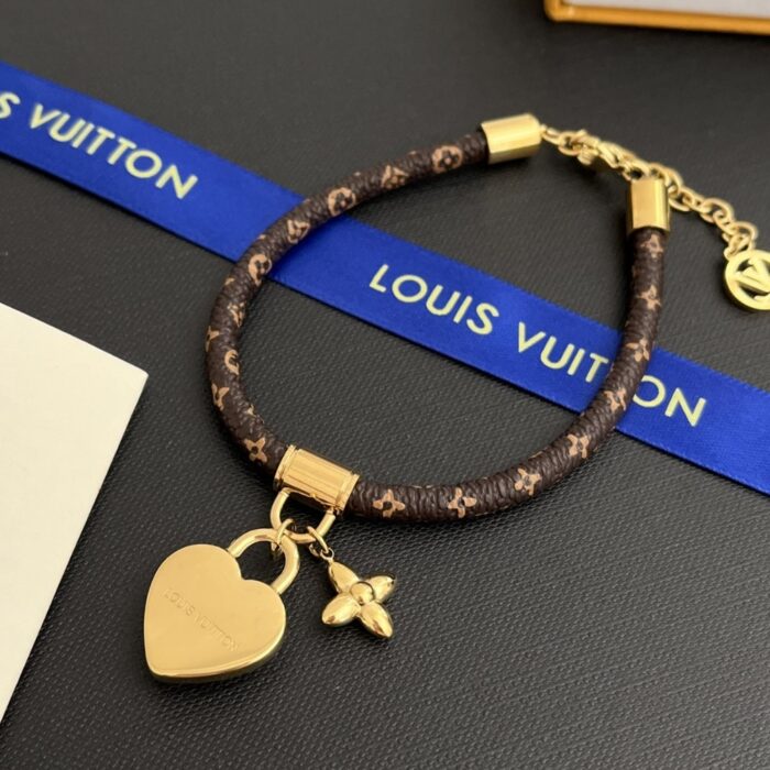 Louis Vuitton Heart Padlock Bracelet M8413Z - Image 3