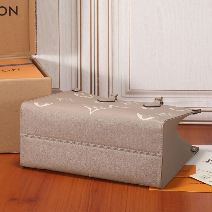 Louis Vuitton OnTheGo MM 35cm Beige M45494 - Image 3