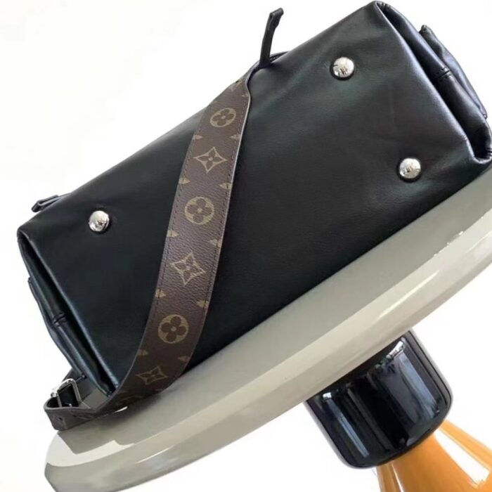 Louis Vuitton CarryAll Cargo PM 33Cm - Image 5