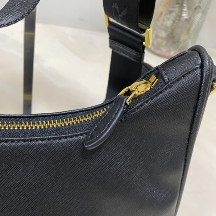 Prada Re Edition 2005 Saffiano Black 22Cm - Image 5