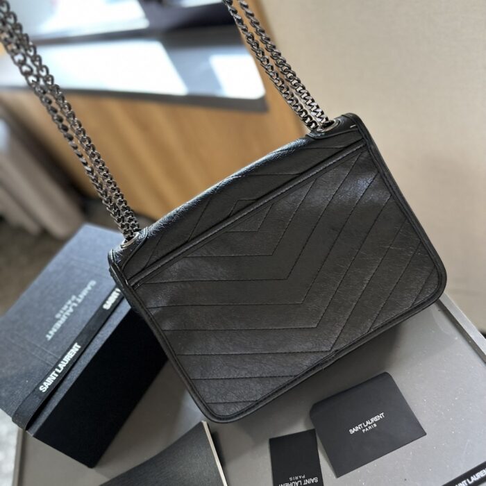 Saint Laurent Niki Medium In Vintage Leather Black 28cm 6331840EN081000 - Image 7