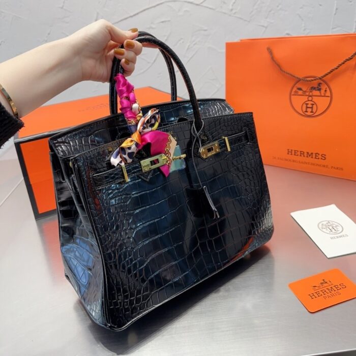 Hermes Birkin 30 Shiny Porosus Crocodile Black 30cm - Image 5